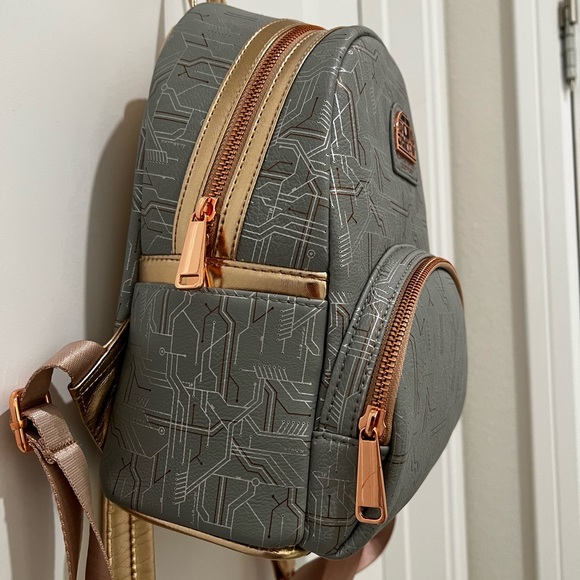 Walt Disney World Star Wars Backpack Rose Gold - Picture 2 of 6